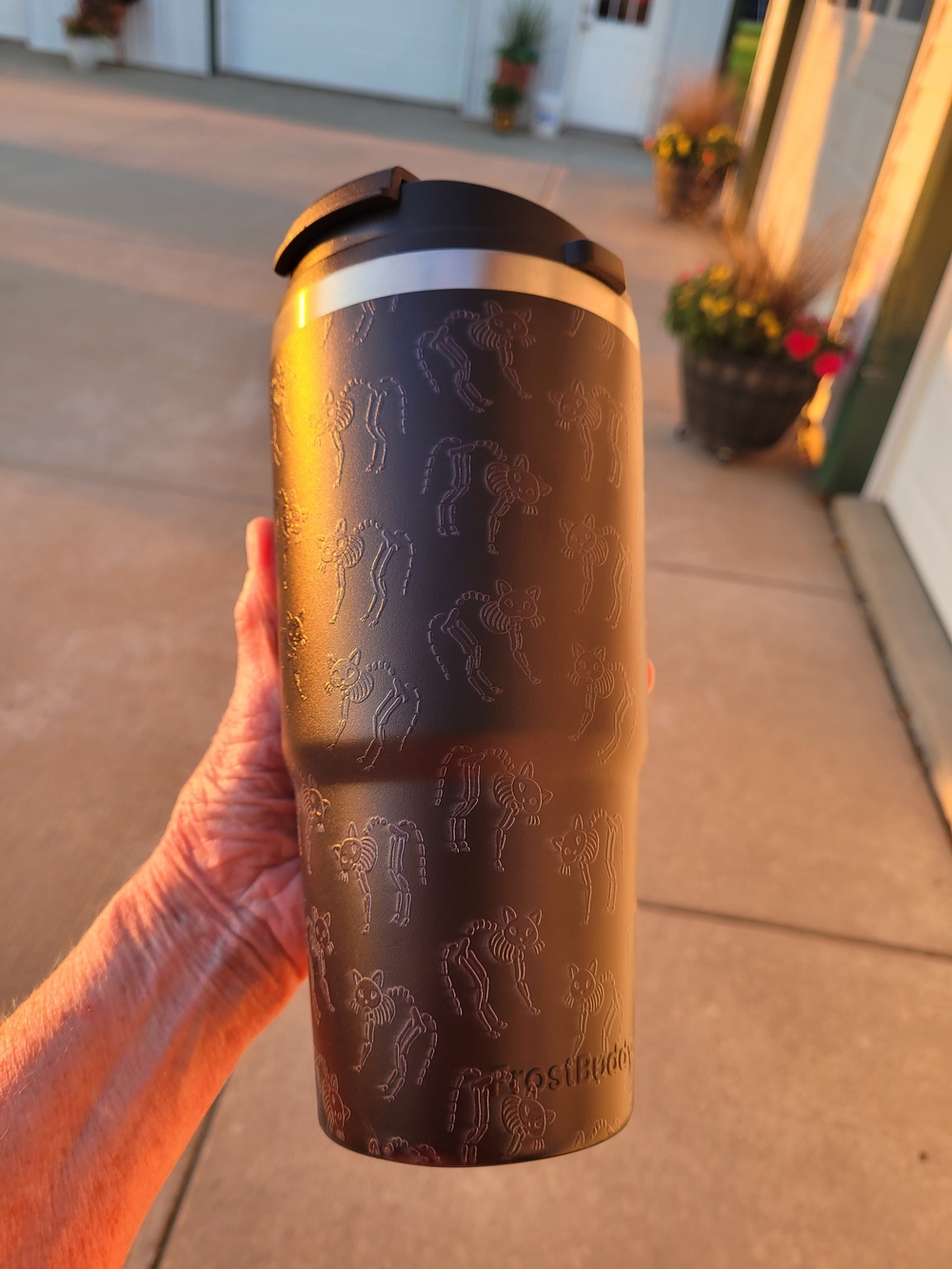 Insulated Black Travel Tumbler with Cat Pattern - FrostBuddy